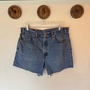 Levi’s 550 high rise jean cut off shorts size 14/ 16